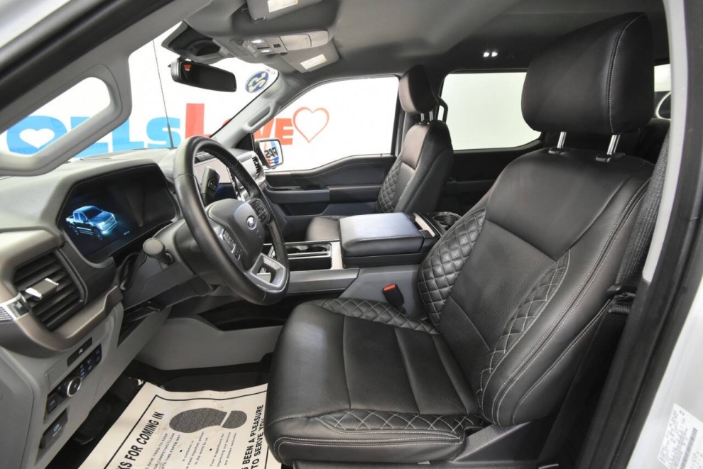 2025 Ford F-150 XLT 4x4 4dr SuperCrew 5.5 ft. SB, Gray, Mileage: 13,369 - photo 14