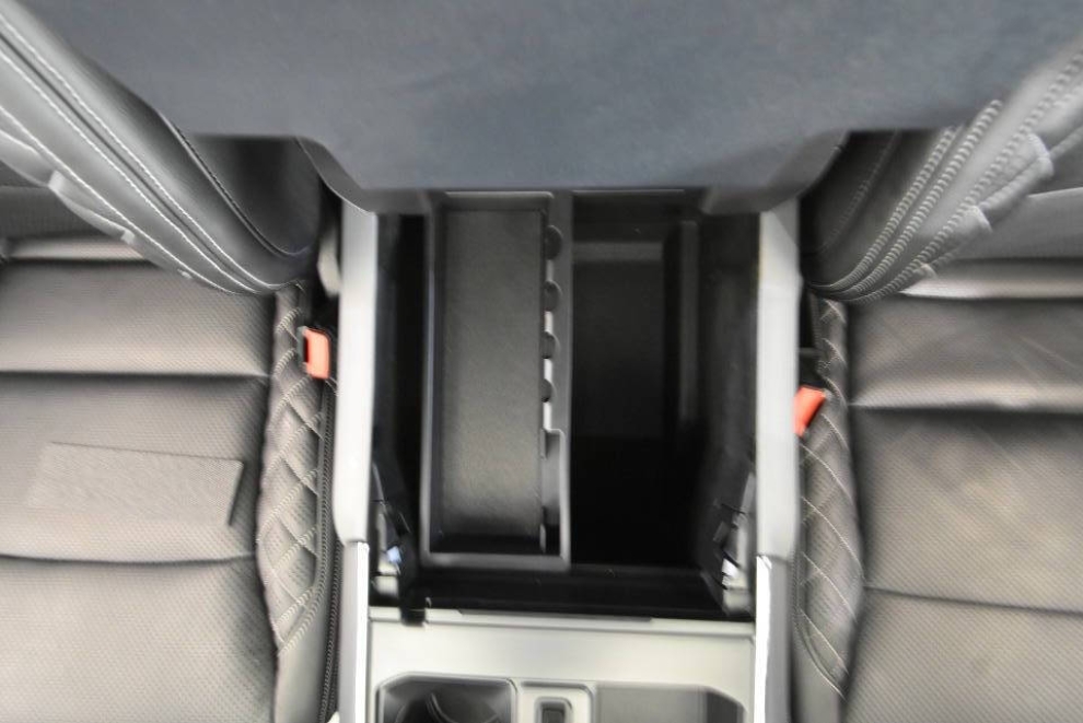 2025 Ford F-150 XLT 4x4 4dr SuperCrew 5.5 ft. SB, Gray, Mileage: 13,369 - photo 25