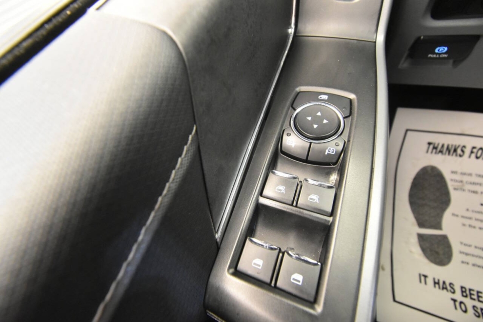 2025 Ford F-150 XLT 4x4 4dr SuperCrew 5.5 ft. SB, Gray, Mileage: 13,369 - photo 37