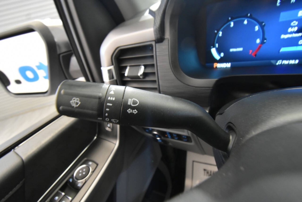 2025 Ford F-150 XLT 4x4 4dr SuperCrew 5.5 ft. SB, Gray, Mileage: 13,369 - photo 40