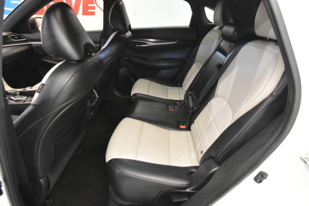 2022 Infiniti QX55 Luxe AWD 4dr Crossover, White, Mileage: 69,220 - photo 13