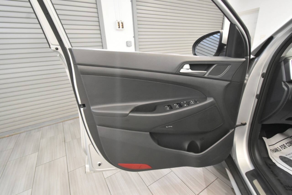 2019 Hyundai Tucson SEL AWD 4dr SUV, Silver, Mileage: 97,515 - photo 12