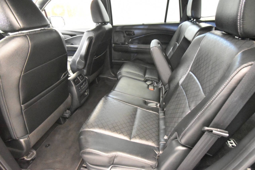 2023 Honda Passport Elite AWD 4dr SUV, Black, Mileage: 45,513 - photo 16