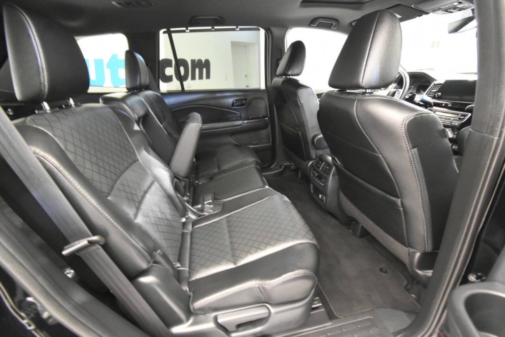 2023 Honda Passport Elite AWD 4dr SUV, Black, Mileage: 45,513 - photo 23