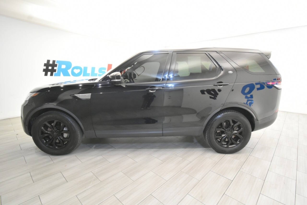 2020 Land Rover Discovery SE AWD 4dr SUV, Black, Mileage: 62,748 - photo 1