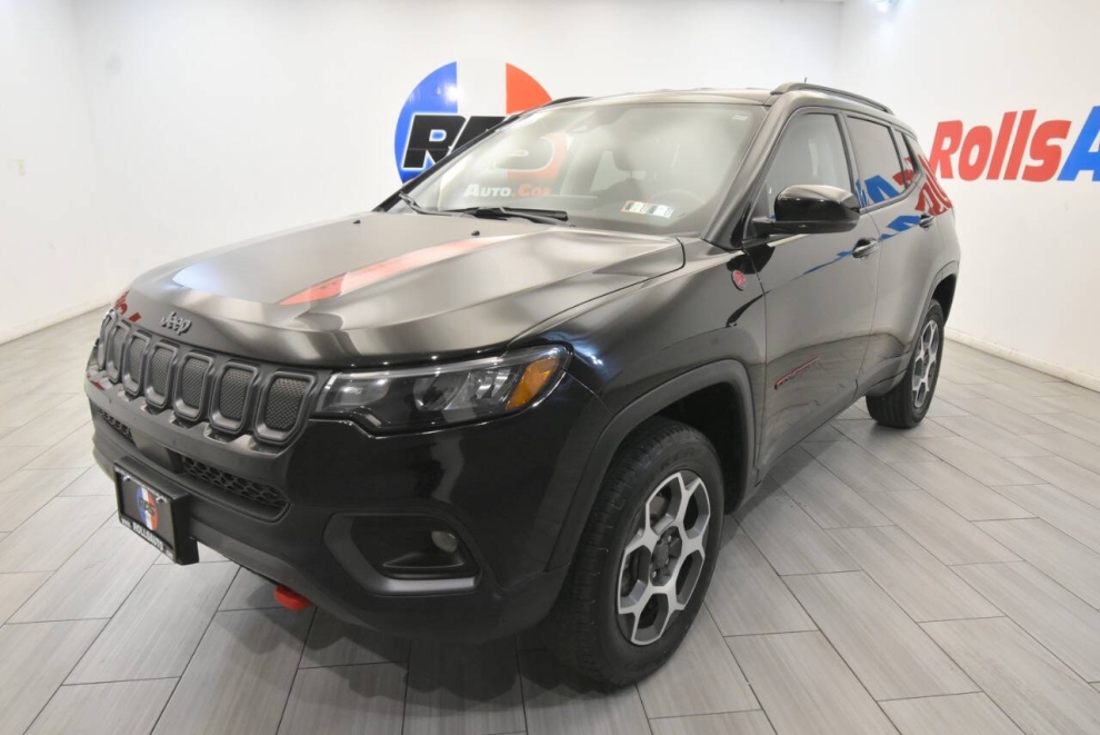 2022 Jeep Compass Trailhawk 4x4 4dr SUV, Black, Mileage: 50,985 
