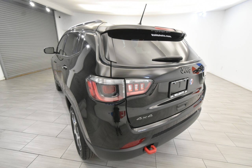 2022 Jeep Compass Trailhawk 4x4 4dr SUV, Black, Mileage: 50,985 - photo 2