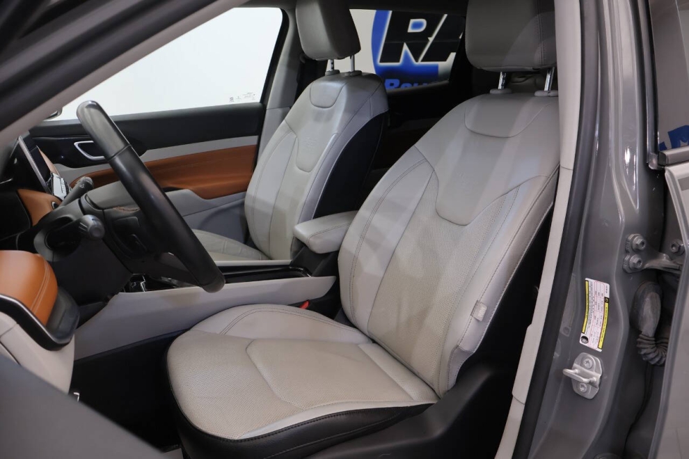 2022 Jeep Compass Limited 4x4 4dr SUV, Gray, Mileage: 58,291 - photo 12