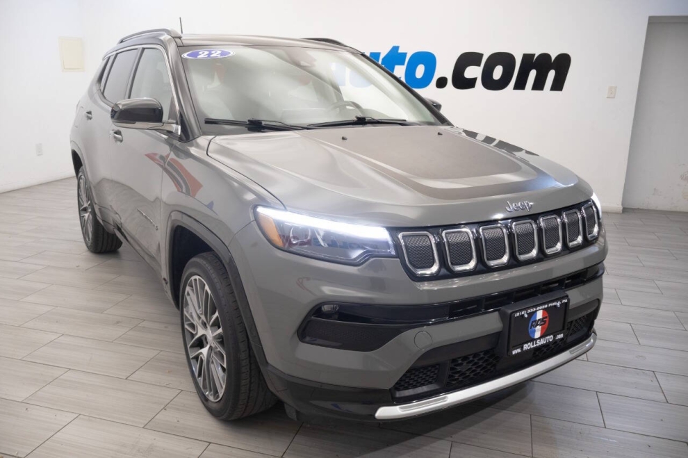 2022 Jeep Compass Limited 4x4 4dr SUV, Gray, Mileage: 58,291 - photo 6