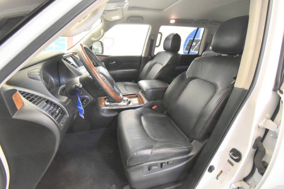 2019 Infiniti QX80 Luxe AWD 4dr SUV, Blanco, Mileage: 91,636 - photo 11