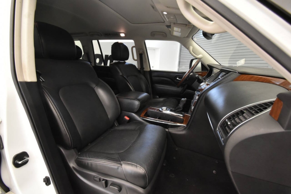 2019 Infiniti QX80 Luxe AWD 4dr SUV, Blanco, Mileage: 91,636 - photo 17