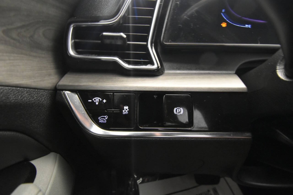 2023 Kia Sportage X Line AWD 4dr SUV, Black, Mileage: 85,872 - photo 31