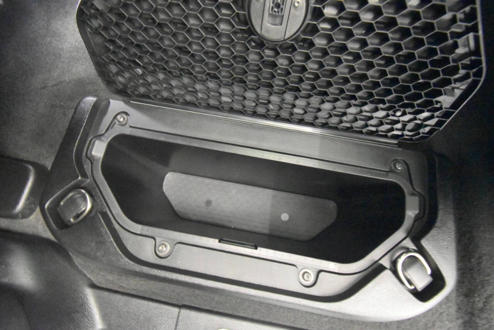 2021 RAM 1500 Limited 4x4 4dr Crew Cab 6.4 ft. SB Pickup, Gray, Mileage: 96,400 - photo 21