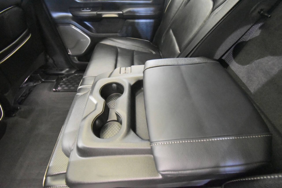 2021 RAM 1500 Limited 4x4 4dr Crew Cab 6.4 ft. SB Pickup, Gray, Mileage: 96,400 - photo 25