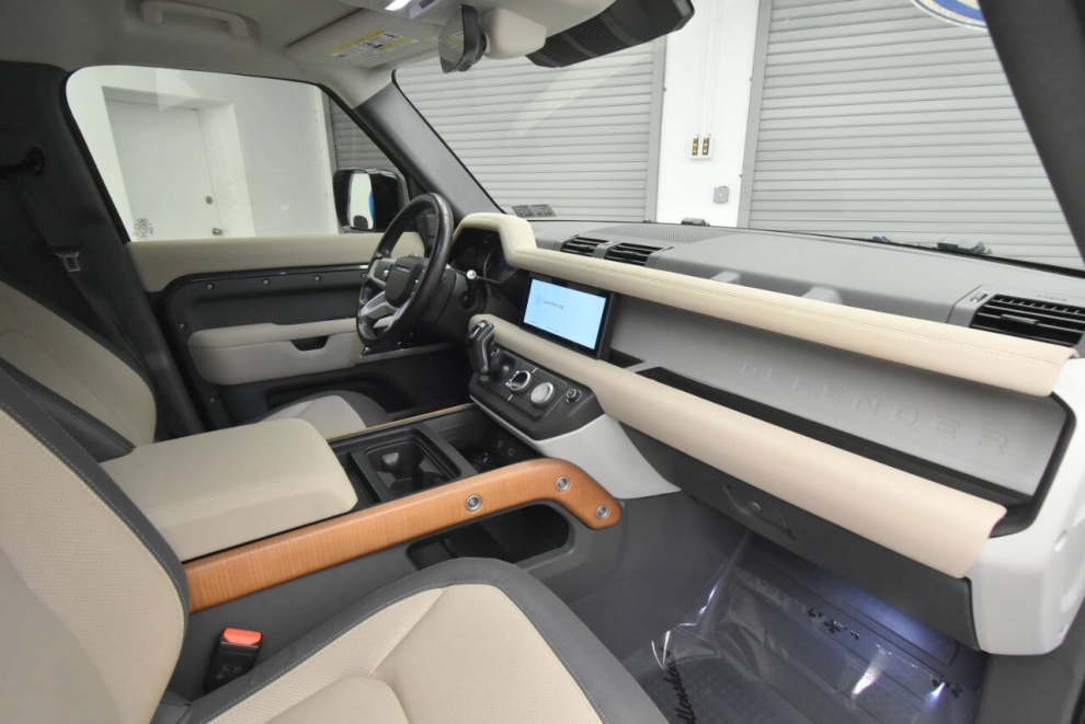2023 Land Rover Defender 110 X Dynamic SE AWD 4dr SUV, Gray, Mileage: 65,128 - photo 21