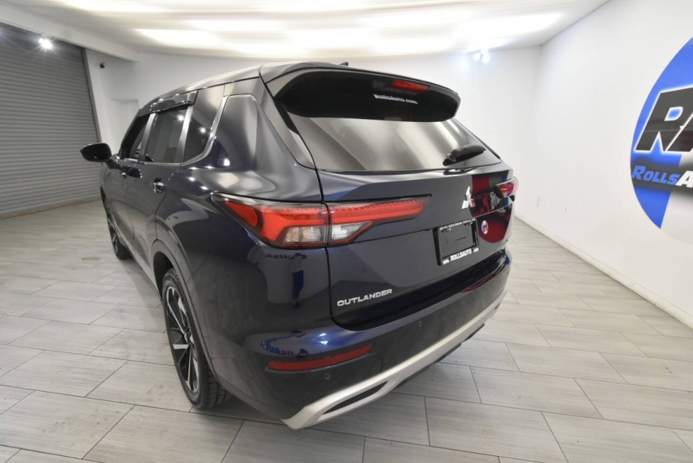 2023 Mitsubishi Outlander SE AWD 4dr SUV, Blue, Mileage: 62,248 - photo 2