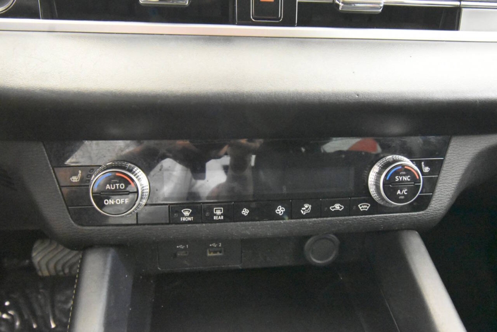 2023 Mitsubishi Outlander SE AWD 4dr SUV, Blue, Mileage: 62,248 - photo 21