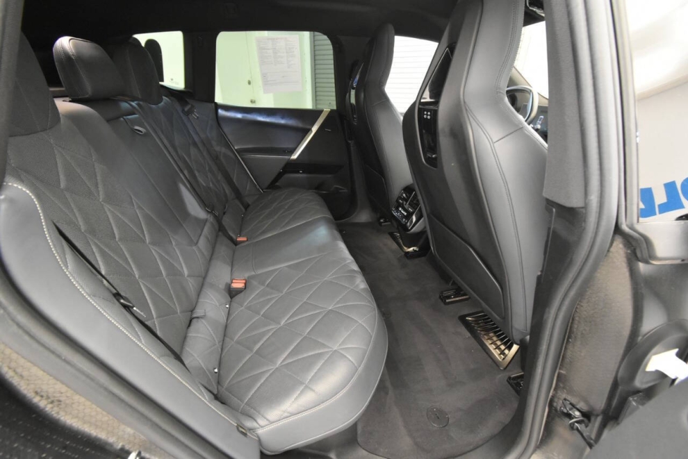 2023 BMW iX xDrive50 AWD 4dr Sports Activity Vehicle, White, Mileage: 73,043 - photo 17