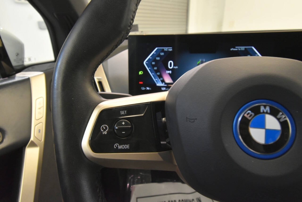 2023 BMW iX xDrive50 AWD 4dr Sports Activity Vehicle, White, Mileage: 73,043 - photo 28