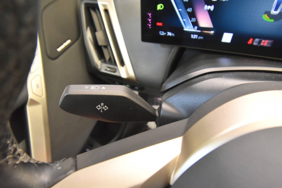 2023 BMW iX xDrive50 AWD 4dr Sports Activity Vehicle, White, Mileage: 73,043 - photo 29