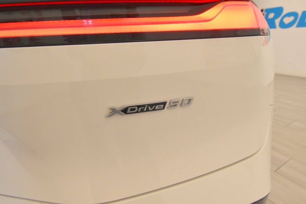 2023 BMW iX xDrive50 AWD 4dr Sports Activity Vehicle, White, Mileage: 73,043 - photo 37