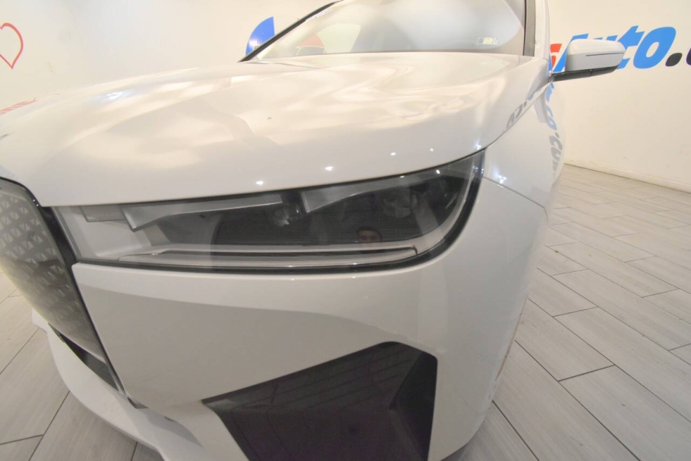 2023 BMW iX xDrive50 AWD 4dr Sports Activity Vehicle, White, Mileage: 73,043 - photo 8