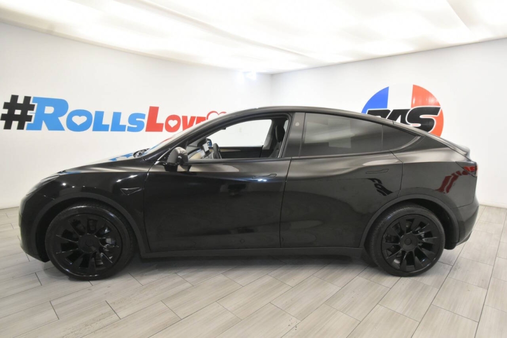 2023 Tesla Model Y Long Range AWD 4dr Crossover, Black, Mileage: 61,588 - photo 1