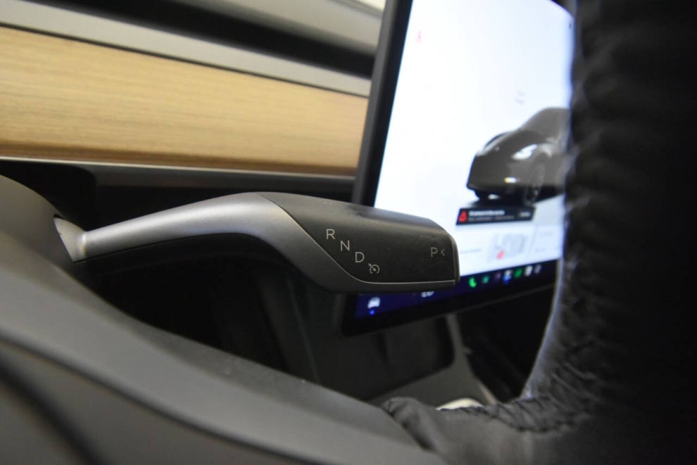 2023 Tesla Model Y Long Range AWD 4dr Crossover, Black, Mileage: 61,588 - photo 29