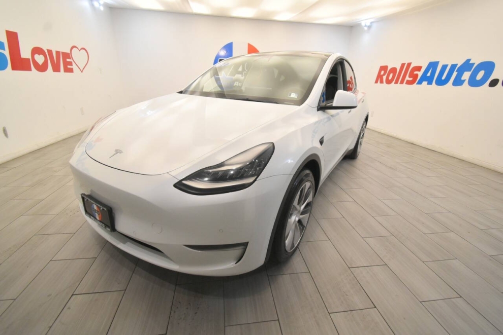 2021 Tesla Model Y Long Range AWD 4dr Crossover, White, Mileage: 96,434 
