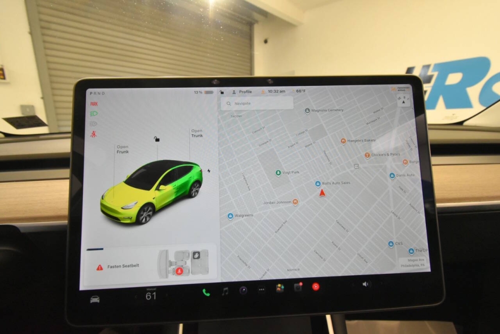 2021 Tesla Model Y Long Range AWD 4dr Crossover, White, Mileage: 96,434 - photo 25
