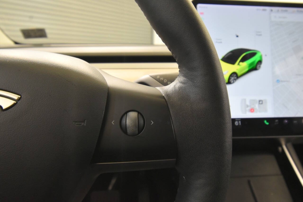 2021 Tesla Model Y Long Range AWD 4dr Crossover, White, Mileage: 96,434 - photo 26