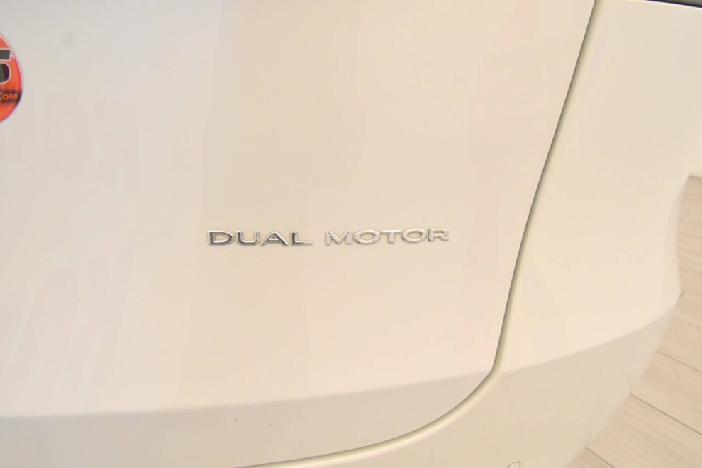 2021 Tesla Model Y Long Range AWD 4dr Crossover, White, Mileage: 96,434 - photo 33