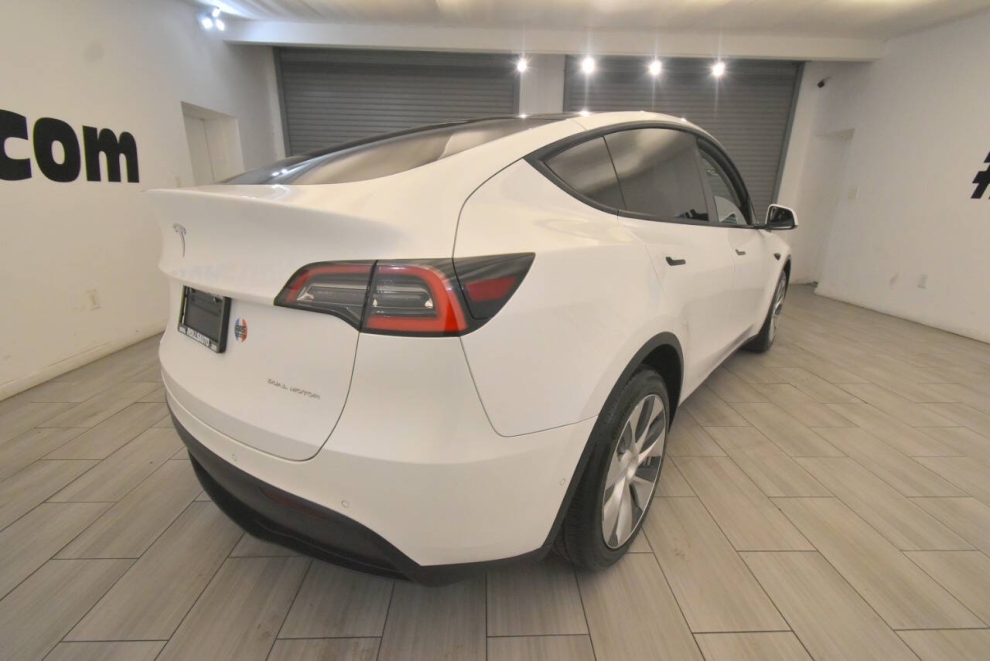 2021 Tesla Model Y Long Range AWD 4dr Crossover, White, Mileage: 96,434 - photo 4