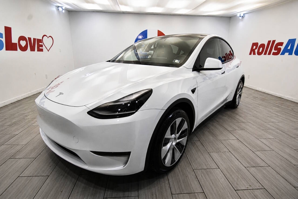 2023 Tesla Model Y Long Range AWD 4dr Crossover, White, Mileage: 50,762 