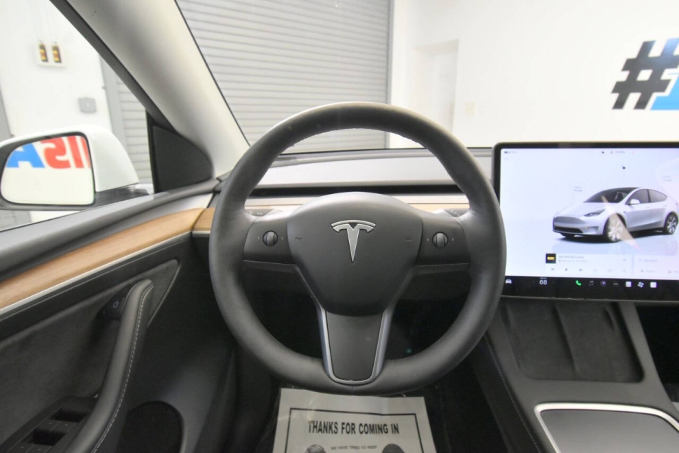 2023 Tesla Model Y Long Range AWD 4dr Crossover, White, Mileage: 50,762 - photo 18