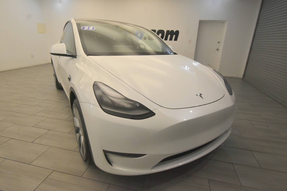 2023 Tesla Model Y Long Range AWD 4dr Crossover, White, Mileage: 50,762 - photo 6