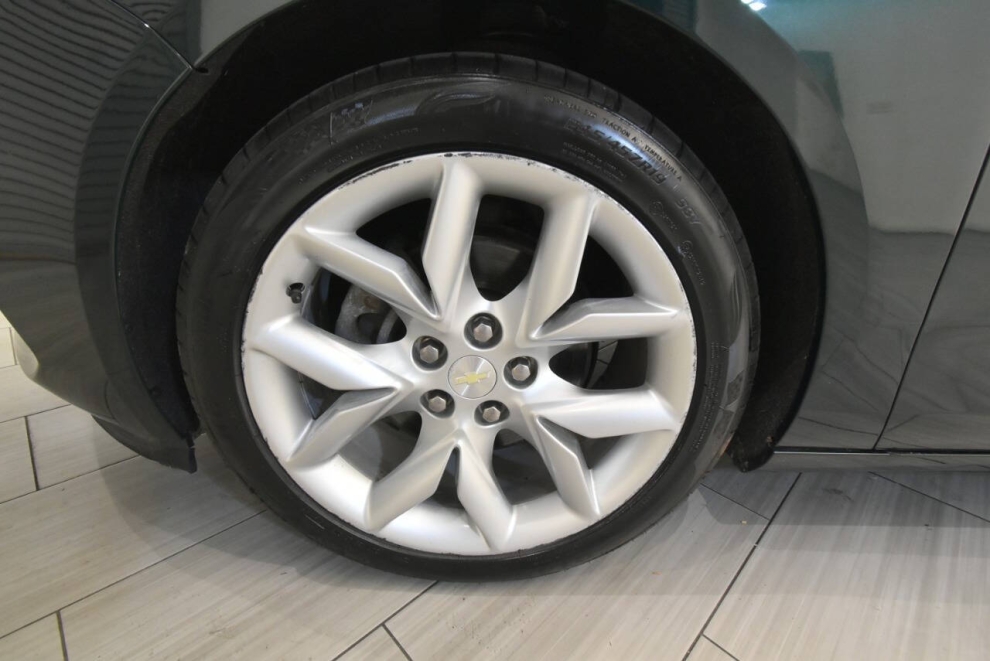 2015 Chevrolet Impala LT 4dr Sedan w/2LT, Green, Mileage: 108,633 - photo 9