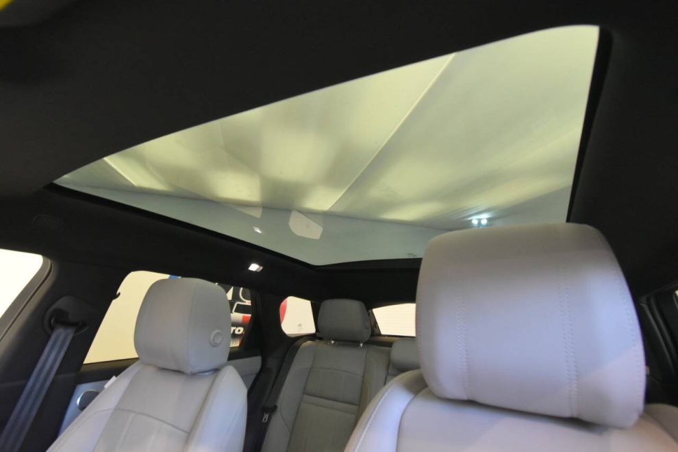 2020 Land Rover Range Rover Evoque SE AWD 4dr SUV, Gray, Mileage: 113,715 - photo 31
