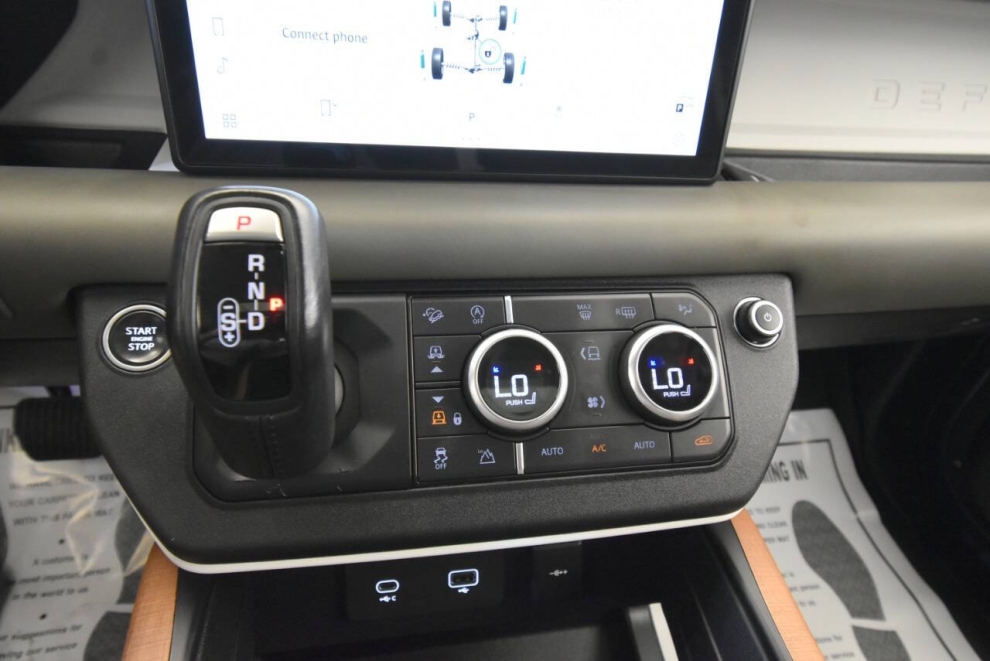 2020 Land Rover Defender 110 First Edition AWD 4dr SUV, Blue, Mileage: 76,472 - photo 23