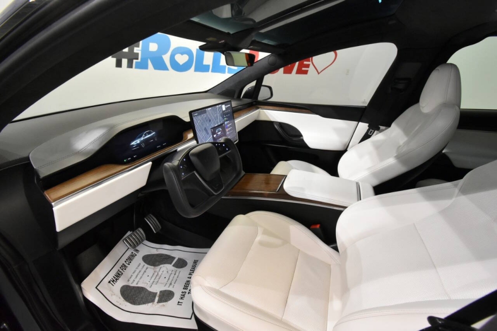 2023 Tesla Model X Standard Range AWD 4dr SUV, Charcoal, Mileage: 71,059 - photo 10