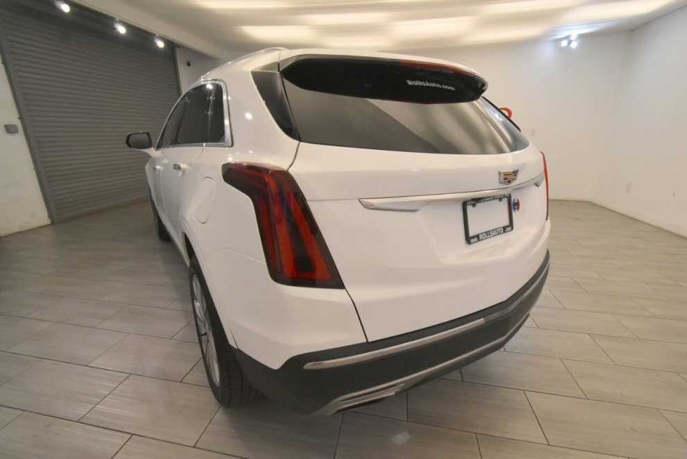 2024 Cadillac XT5 Premium Luxury 4dr SUV, White, Mileage: 30,821 - photo 2