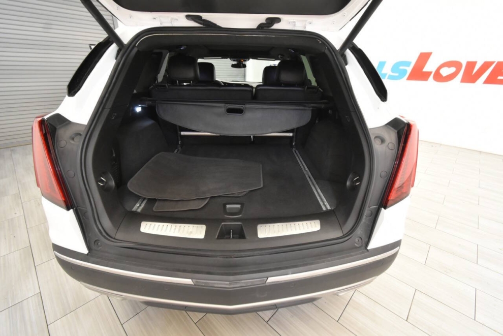 2024 Cadillac XT5 Premium Luxury 4dr SUV, White, Mileage: 30,821 - photo 33