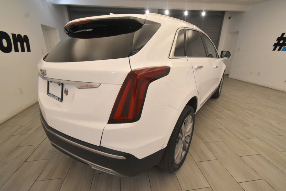 2024 Cadillac XT5 Premium Luxury 4dr SUV, White, Mileage: 30,821 - photo 4