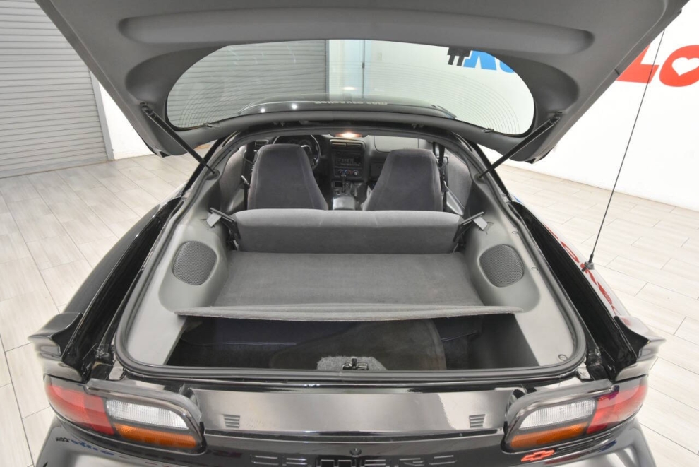 1998 Chevrolet Camaro Z28 2dr Hatchback, Black, Mileage: 26,878 - photo 16