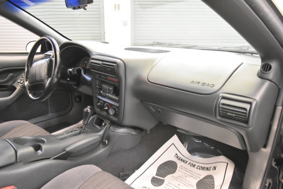 1998 Chevrolet Camaro Z28 2dr Hatchback, Black, Mileage: 26,878 - photo 17
