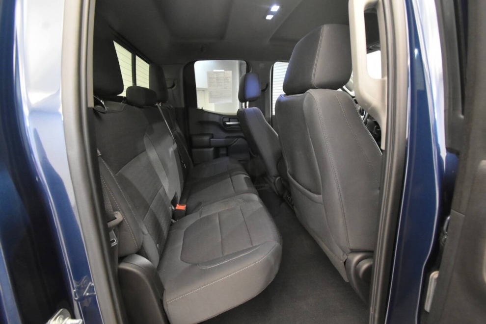 2021 Chevrolet Silverado 1500 LT 4x4 4dr Double Cab 6.6 ft. SB w/1LT, Blue, Mileage: 53,815 - photo 18