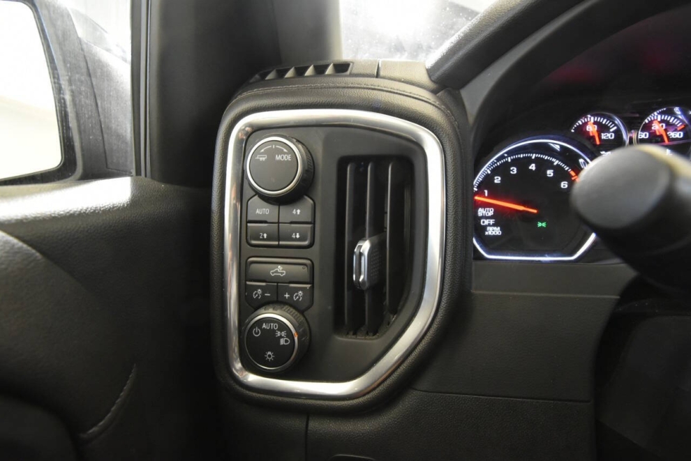 2021 Chevrolet Silverado 1500 LT 4x4 4dr Double Cab 6.6 ft. SB w/1LT, Blue, Mileage: 53,815 - photo 31