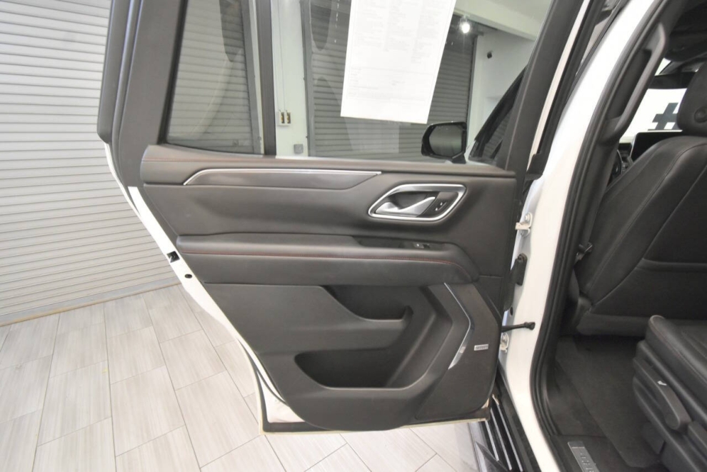 2022 Chevrolet Tahoe RST 4x4 4dr SUV, White, Mileage: 80,524 - photo 17