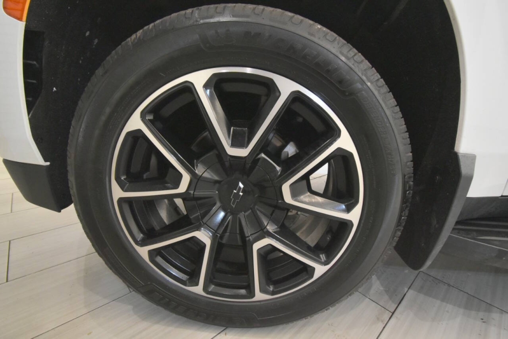 2022 Chevrolet Tahoe RST 4x4 4dr SUV, White, Mileage: 80,524 - photo 9
