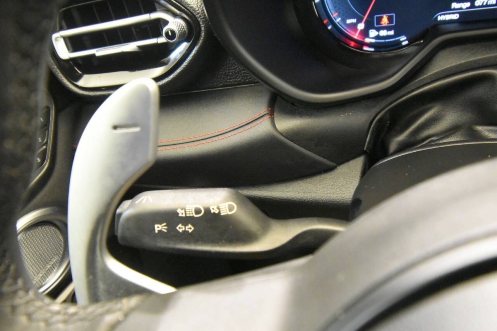 2024 Dodge Hornet R/T Plus AWD 4dr Crossover, Black, Mileage: 31,085 - photo 27